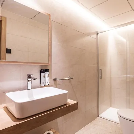 Nommadas Jero -adults Only